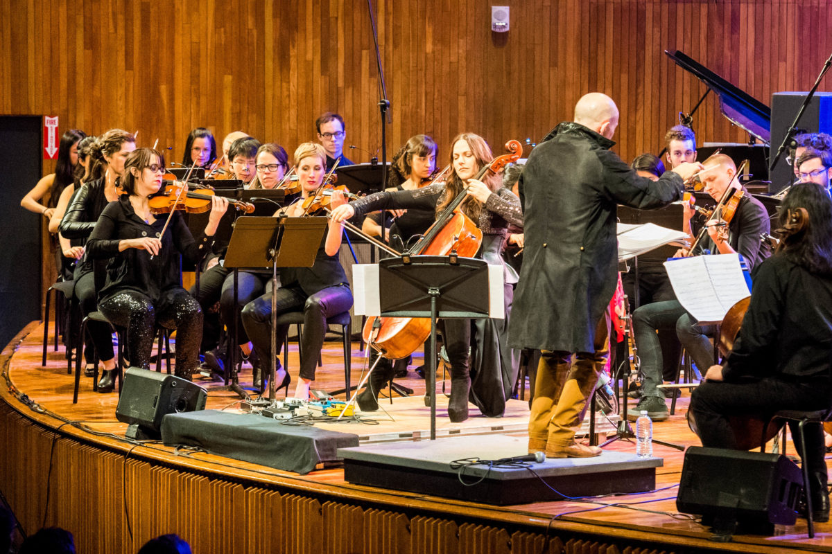The 2017 Terry and Rick Stone Concert featured a new arrangement by CAST Faculty Director Evan Ziporyn of David Bowie’s Blackstar, that Maya Beiser, CAST’s Mellon Distinguished Visiting Artist, performed with a 60 piece orchestra as part of the MIT Sounding series. Credit: Justin Knight.