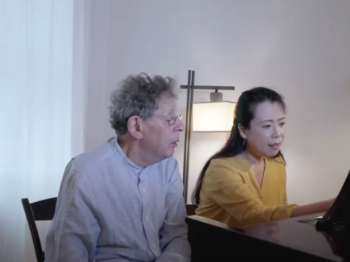 Maki Namekawa & Philip Glass rehearsing the Piano Sonata